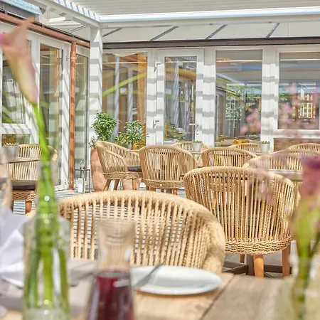 Parkhotel Ξενοδοχείο 4*