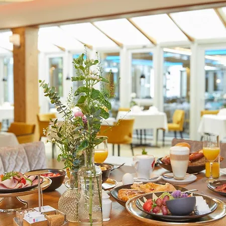 Hotel Parkhotel Bad Griesbach 4*